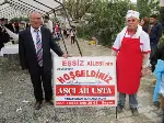 Eşsiz Ailesinin Mutlu Günü
