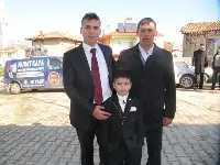 Yıldız Ailesinin Çifte Mutluluğu