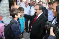 Vali Coş Diyalogu Seviyor