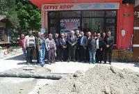 Ünver Geyvelilerle buluştu