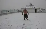 Üşümeyen Efsane Adam'dan Kar Şov!