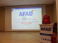 Geyve'de Afet Farkındalığı Konferansı verildi