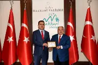 HAKKARİ VALİSİ AKBIYIK YILIN VALİSİ SEÇİLDİ