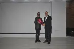 Mazeret Yok, Çıkış Var