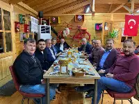 Geyve'li İş İnsanı Şengül’den Gönül Dostlarına İftar Yemeği