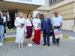 ŞAİR AÇILAN KİTABINI HEDİYE ETTİ