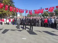 ÇELENK SUNMA TÖRENİ YAPILDI