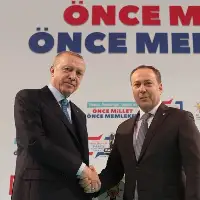 İstifa edeceğini sosyal medya hesabından duyurdu