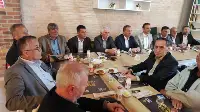 GEYVELİ MUHTARLAR MİLLETVEKİLİ KAYA'NIN ONURUNA YEMEK VERDİ