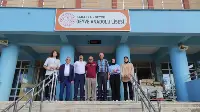 GEYVE ANADOLU LİSESİNDEN ÜNİVERSİTEYİ KAZANANA HEDİYE VERİLDİ