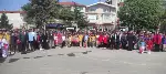 Geyve'de Koltuklar Çocukların Oldu! 23 Nisan Coşkusu Sokaklara Taştı!