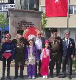 Geyve'de Koltuklar Çocukların Oldu! 23 Nisan Coşkusu Sokaklara Taştı!