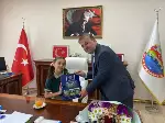 Geyve'de Koltuklar Çocukların Oldu! 23 Nisan Coşkusu Sokaklara Taştı!
