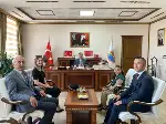 Geyve'de Koltuklar Çocukların Oldu! 23 Nisan Coşkusu Sokaklara Taştı!