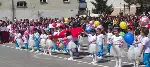 Geyve'de Koltuklar Çocukların Oldu! 23 Nisan Coşkusu Sokaklara Taştı!