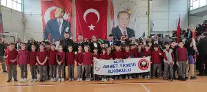 GEYVE'DE CUMHURİYET BAYRAMI COŞKUYLA KUTLANDI